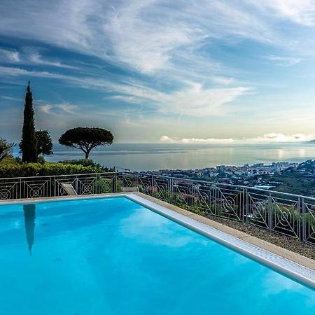 Villa Gaia - Luxury Villa, Pool & Wellness Rooms Bordighera Exteriér fotografie