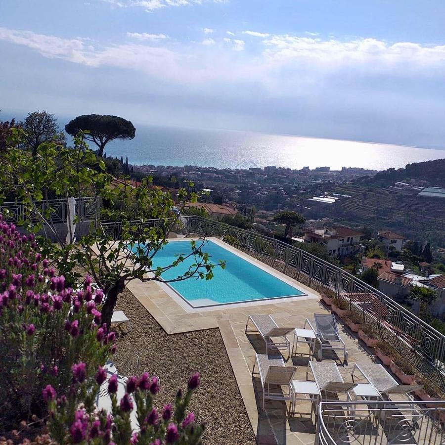 Villa Gaia - Luxury Villa, Pool & Wellness Rooms Bordighera Exteriér fotografie