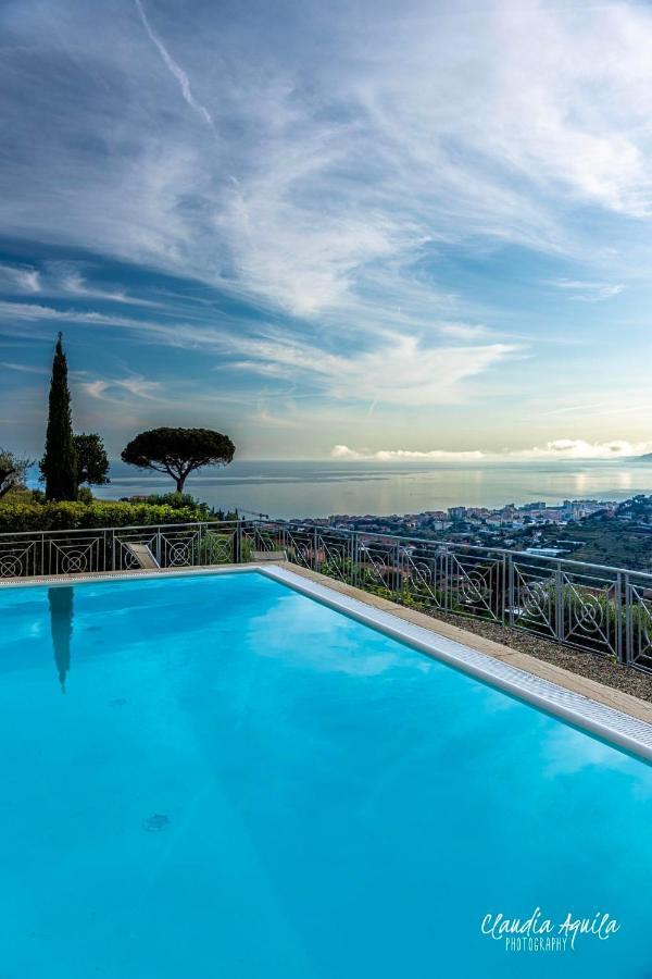 Villa Gaia - Luxury Villa, Pool & Wellness Rooms Bordighera Exteriér fotografie