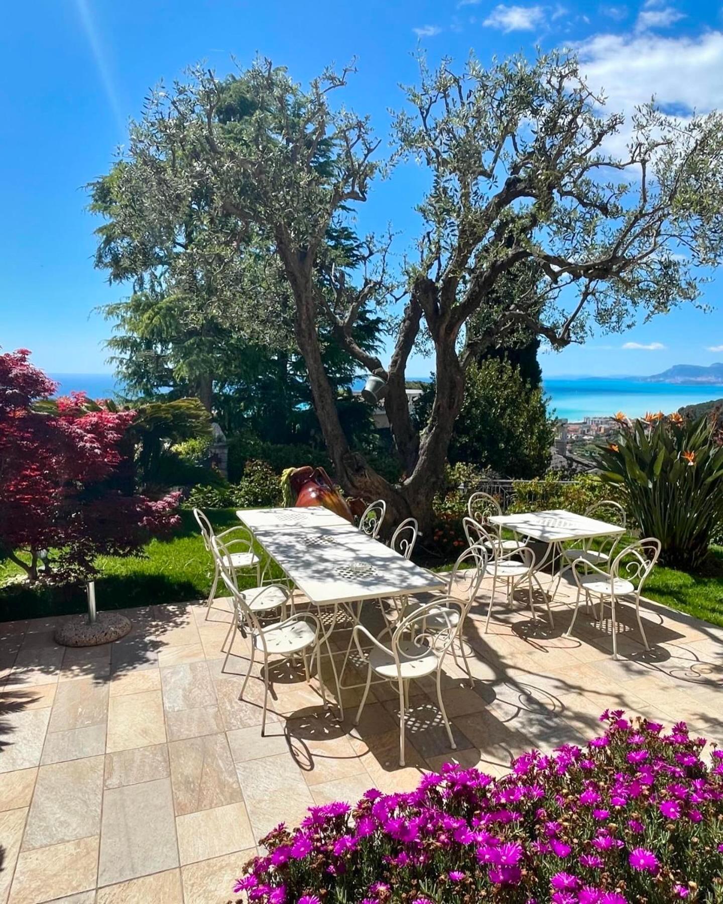 Villa Gaia - Luxury Villa, Pool & Wellness Rooms Bordighera Exteriér fotografie